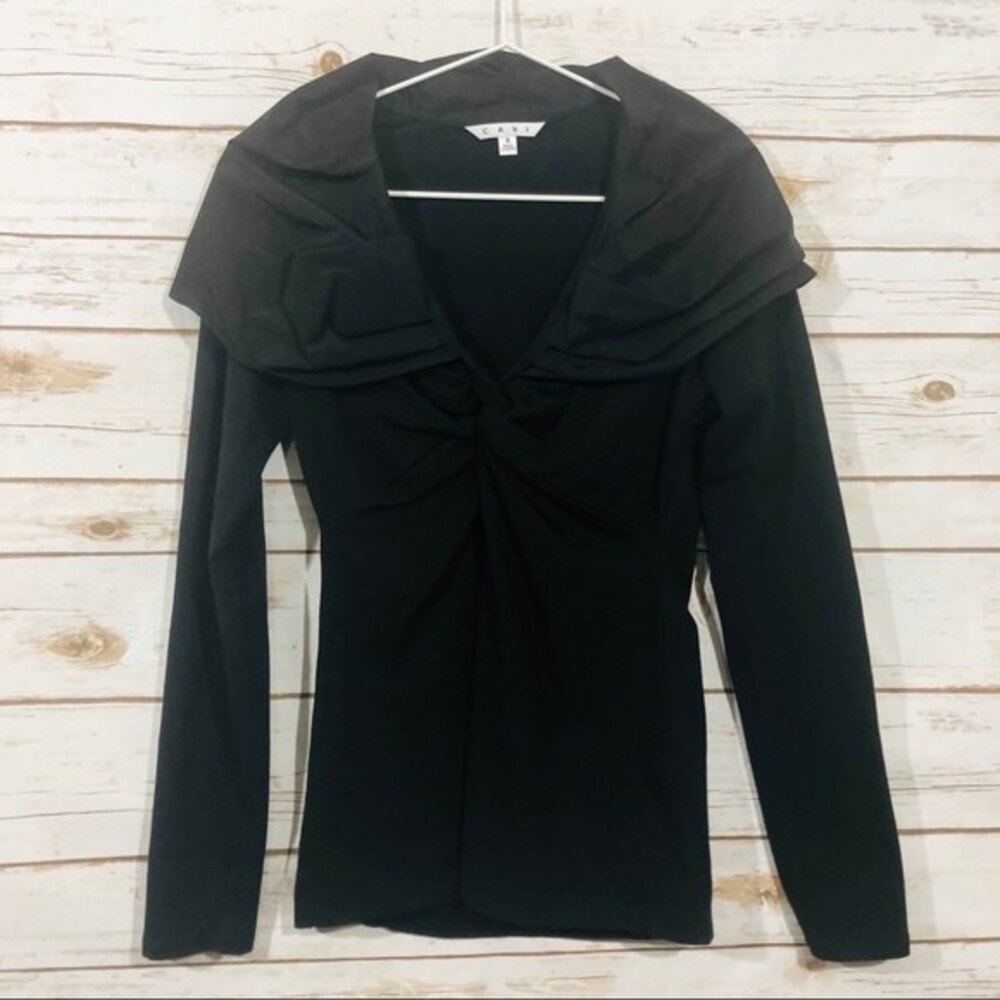 Cabi Woman’s Size S Long Sleeve puff collar top
